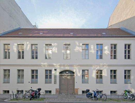 L 144 - Ansicht Haupteingang