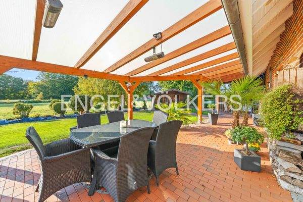 Überdachte Terrasse