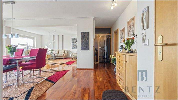 Eingangsbereich und Flur 