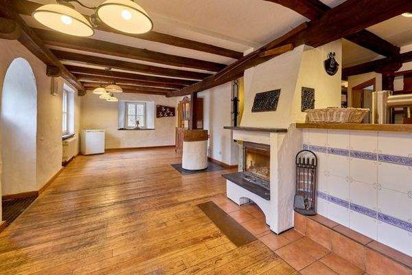 Gastraum / Kaminzimmer