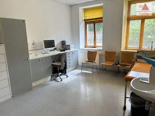 Behandlungsraum1