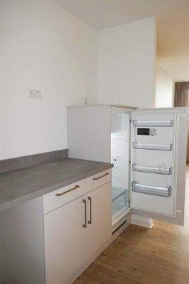 Sideboard mit Kühlschrank