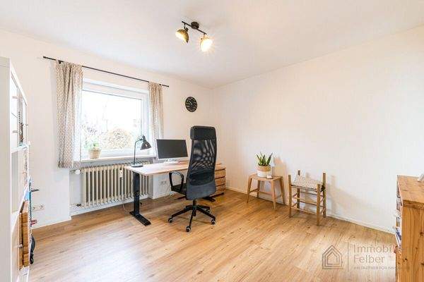 Kinderzimmer/Arbeitszimmer