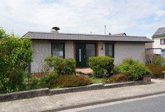 attraktiver Winkelbungalow