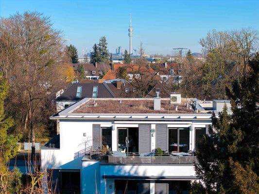 14 Ansicht Terrasse von der Drohne.jpeg