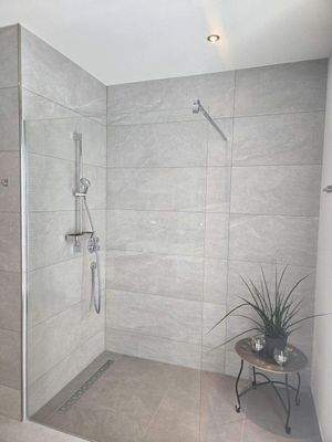 Gestaltungsbeispiel Walk-in Dusche