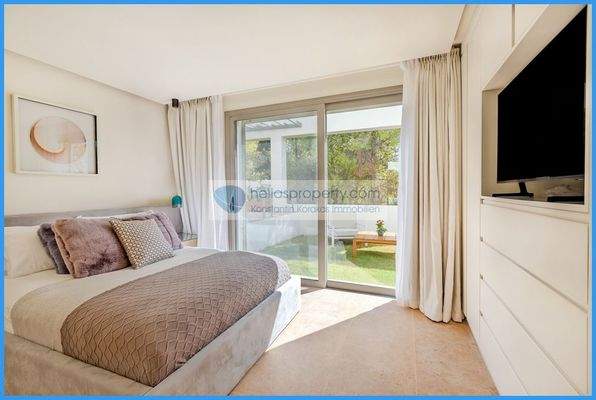 a8ac3dfe94cc4e80b21d282cea893d7c-original