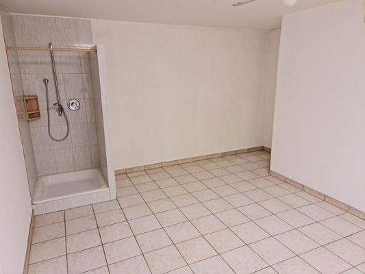 hobbyraum mit Dusche Haus Ost