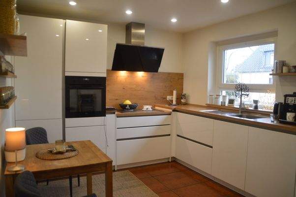 Geräumige, hochwertige Küche