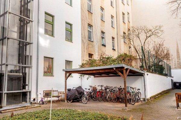 Innenhof/Fahradabstellfläche