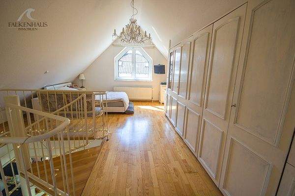 Dachgeschoss - Schlafraum inklusive Klimaanlage