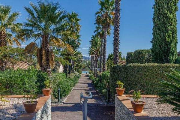 Haus in Roquebrune-sur-Argens