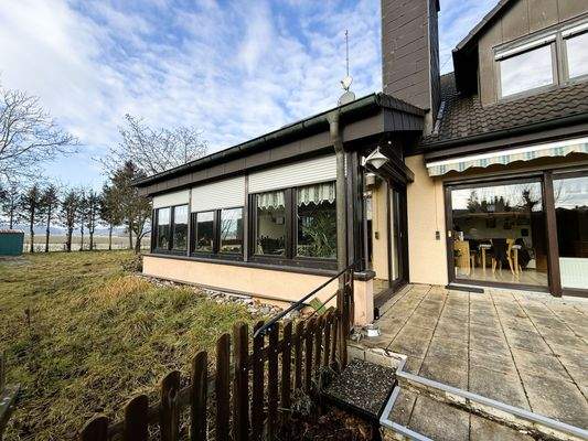 Terrasse und Wintergarten