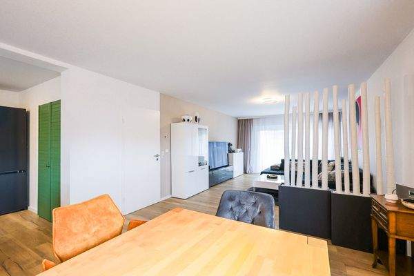 Wohnzimmer mit Essbereich