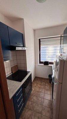 Küche unten, Boden kommt neu