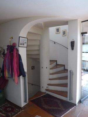 Treppe zum 1.OG.JPG