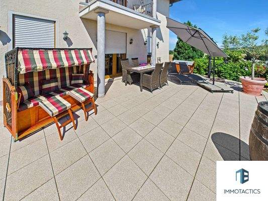 Terrasse zum Wohn/Esszimmer