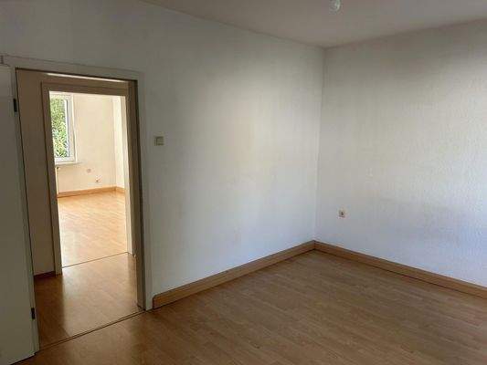 Zimmer Straßenseite