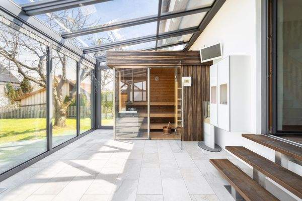 Wintergarten mit Sauna