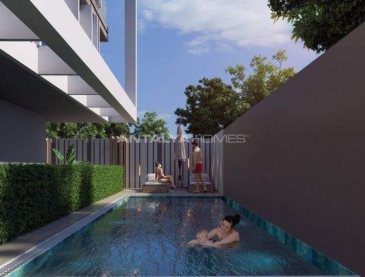 Flats in Complex with Swimming Pool in Antalya Muratpasa
