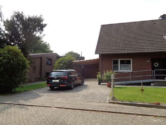 Garage und Carport 1