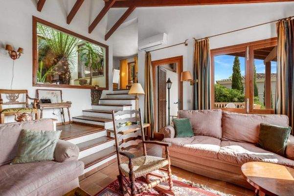 Villa mit Meerblick zum Verkauf in Costa den Blanes, Mallorca