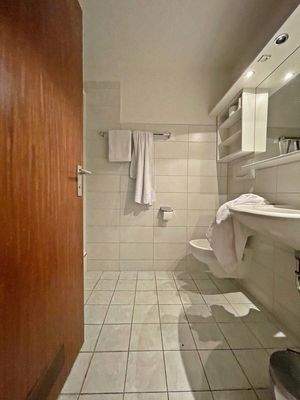 Bad - Weitwinkel (2).jpg