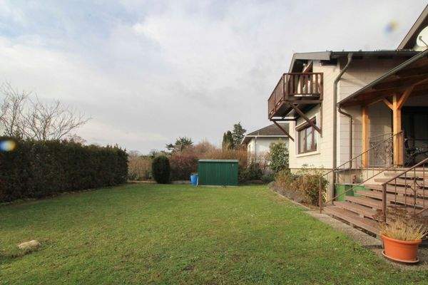 Garten Seitenansicht