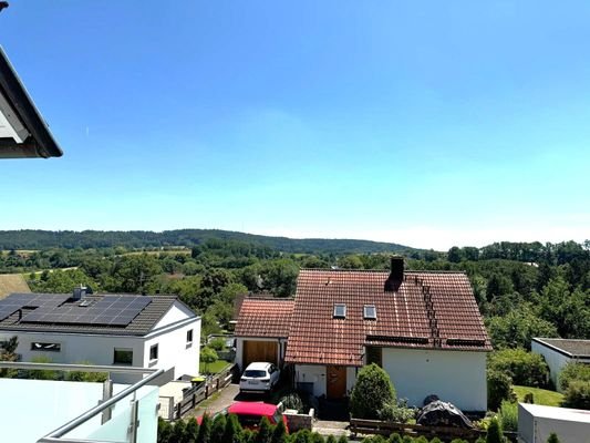 EG-Blick aus dem Balkon