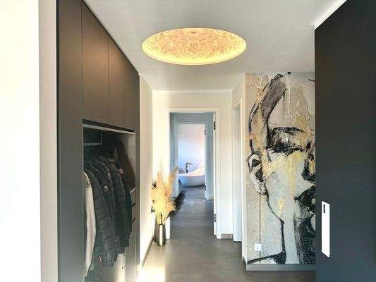 Diele mit Einbaugardeorbe