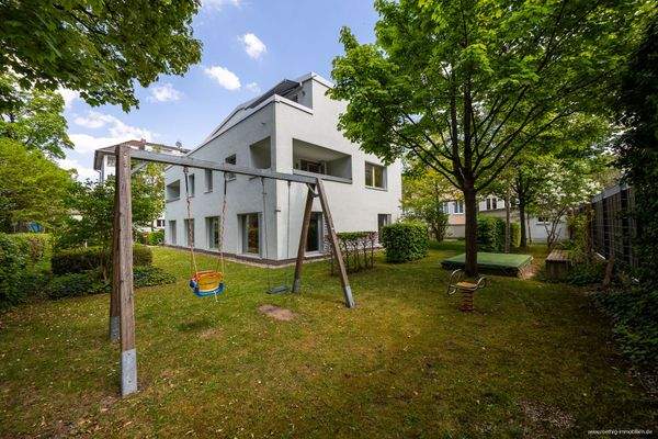 gepflegter Spielplatz