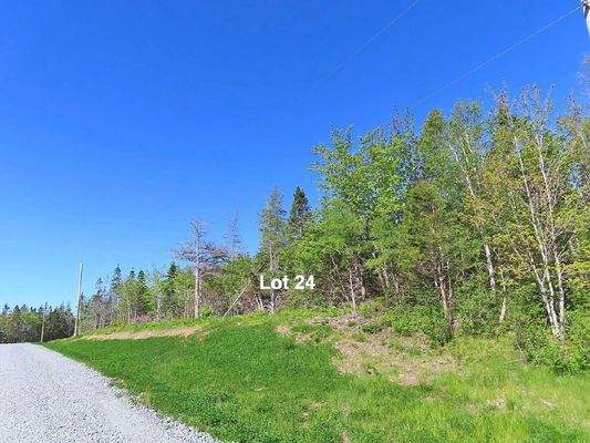 Cape Breton - 37-Hektar-Areal mit Atlantik-Zugang 