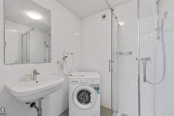 Badezimmer Wohneinheit 1