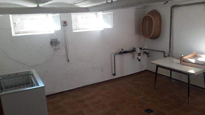 Waschraum Keller.jpeg