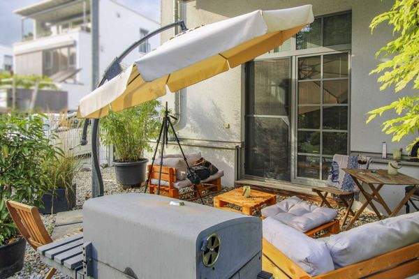 Freisitz linke Wohnung