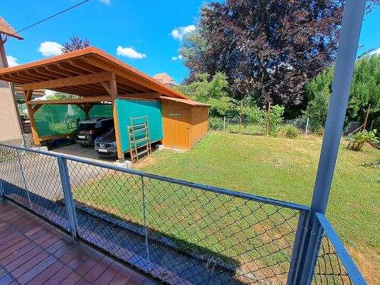 11 Carport u.  gemeinschaftl. Grundst.jpg