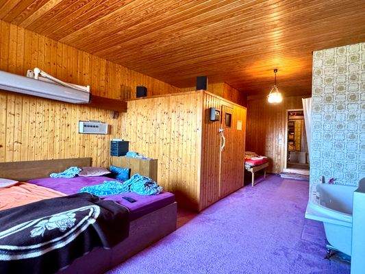 Schlafzimmer OG mit Sauna