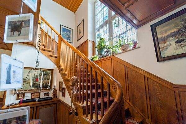 Treppenaufgang in die 1. Etage