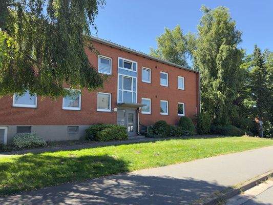 Frontansicht Mehrfamilienhaus