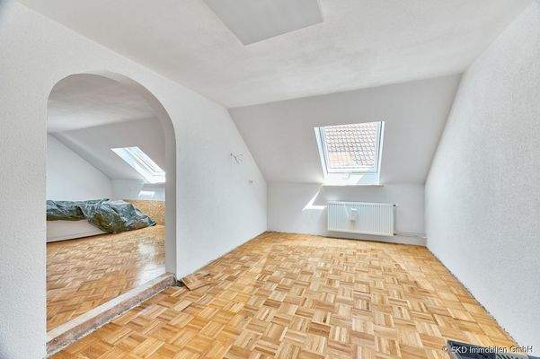 ... und weiterem Nebenraum