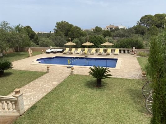 Ferienwohnung Villa mit Pool und Weitblick