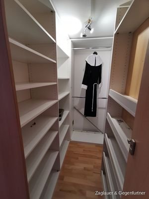 Einbauschrank