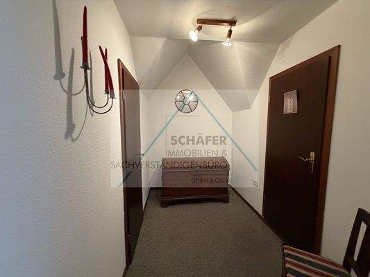 Zugang Stauboden und Bad