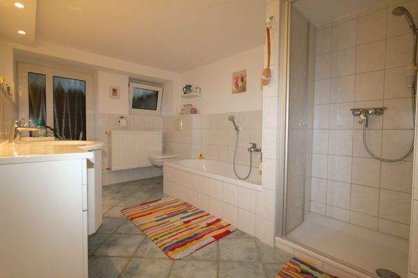 66E4E5AB-38C8-4C3C-BB3B-C904D94A5C42-6454-00000901B1E29DA9