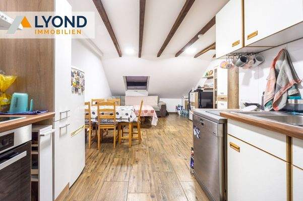 Wohnbereich von Küche ( WE links)