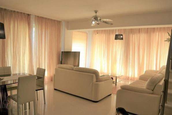 IMG-2a5f48bb2130bb5094b8ebf646e4d7f4-V (1)