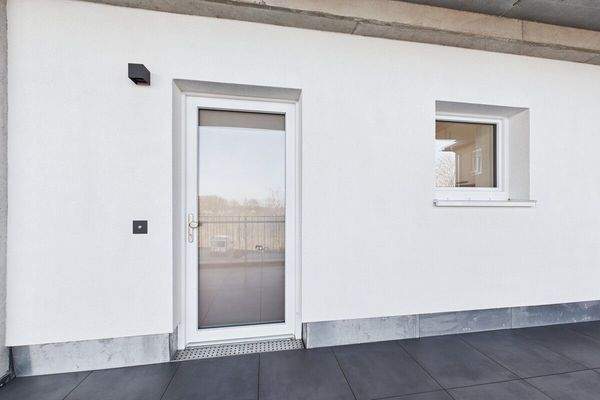 CAM03586G0-PR0070-STILL021