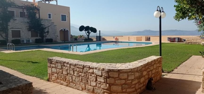 Kreta, Karoti: Apartment mit Gemeinschaftspool in toller Anlage zu verkaufen