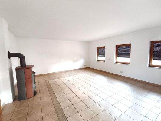 Haus links EG Wohnzimmer mit Kamin