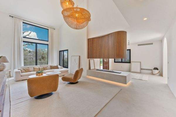 Living area in villa in Costa d_en Blanes 3